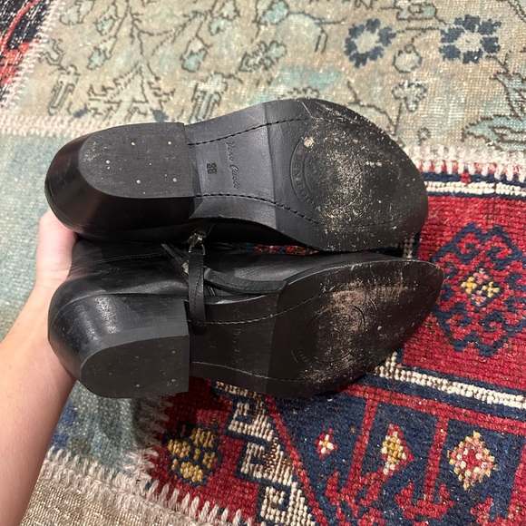 Golden Goose YOUNG Boots in Black - Picture 7 of 11